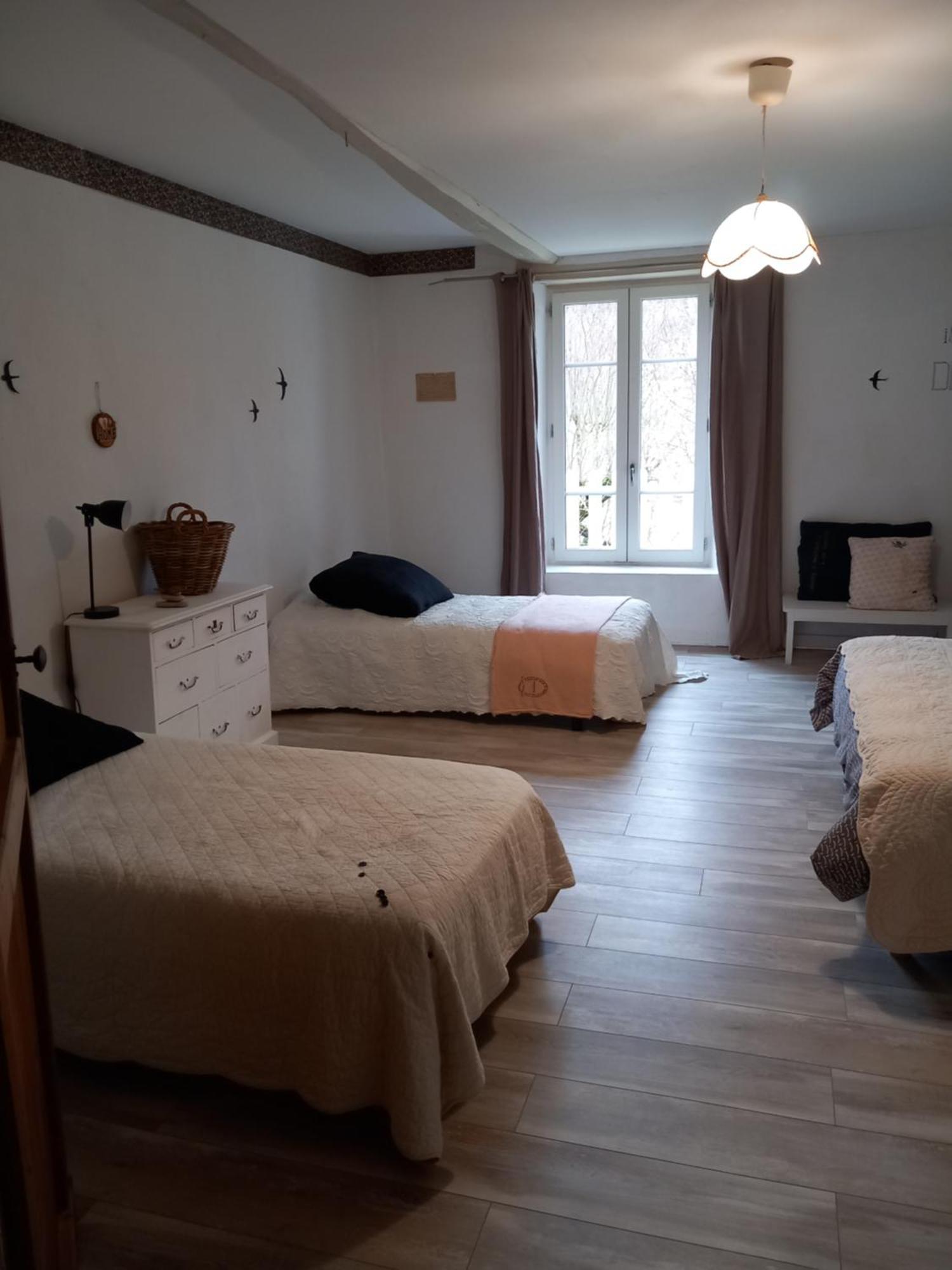 Les Tilleuls Saint-Jean-d'Avelanne Esterno foto